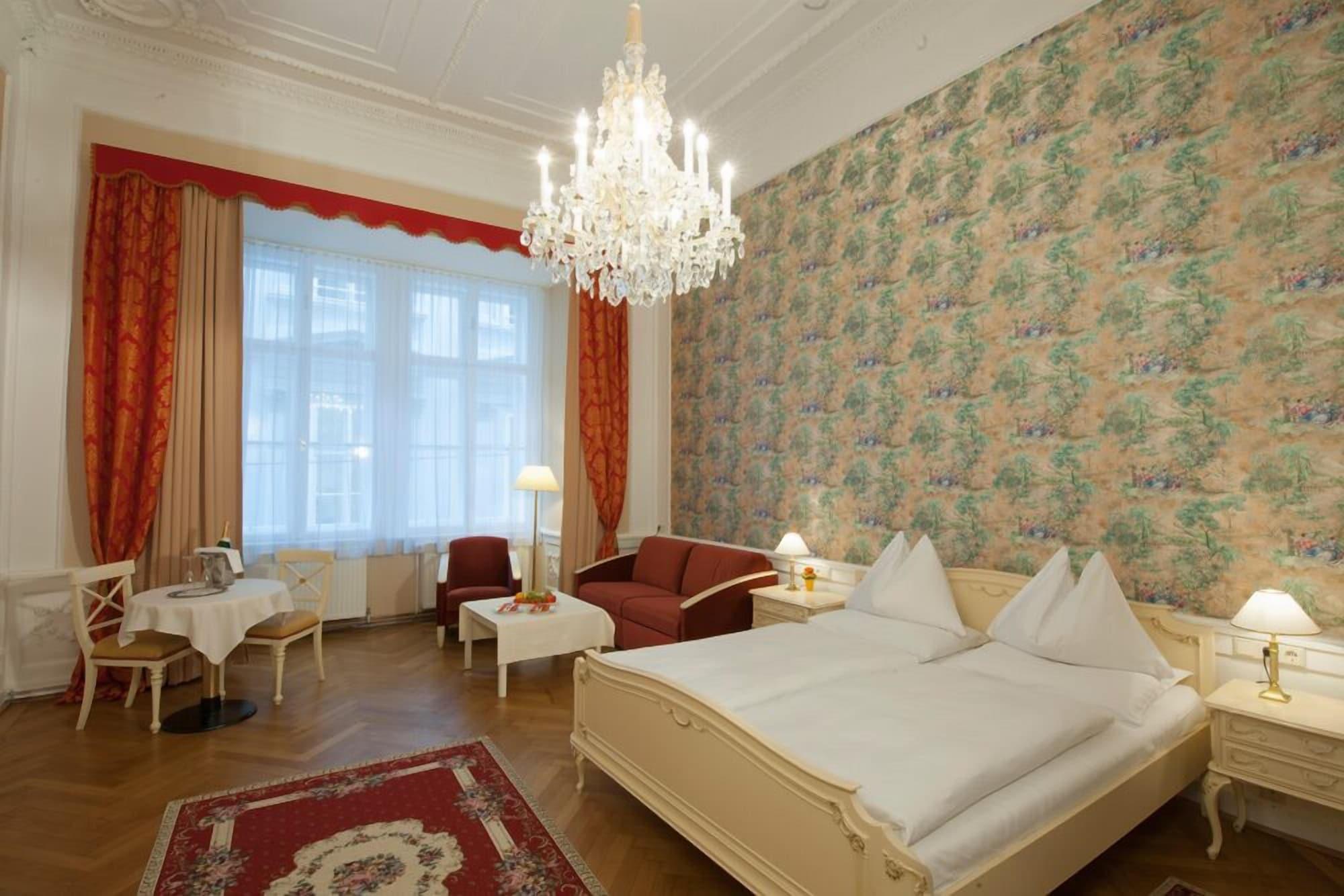 Hotel Pertschy Palais